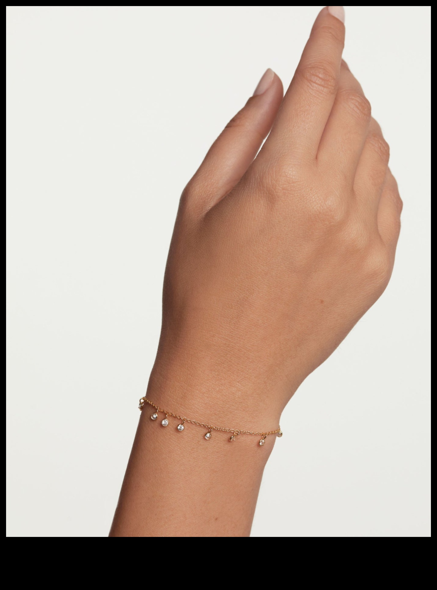 Rokassprādzes Bliss: uzlabojiet savu klātbūtni ar moderniem pieskārieniem