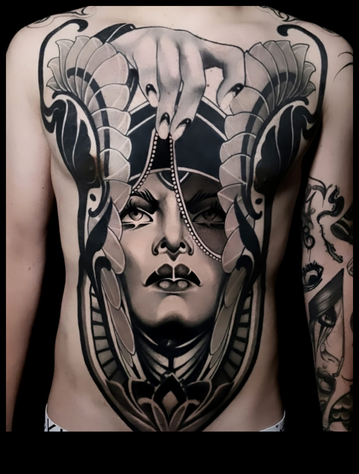 Tintes elegance: mūžīgas un elegantas tetovējumu dizaina iedvesmas