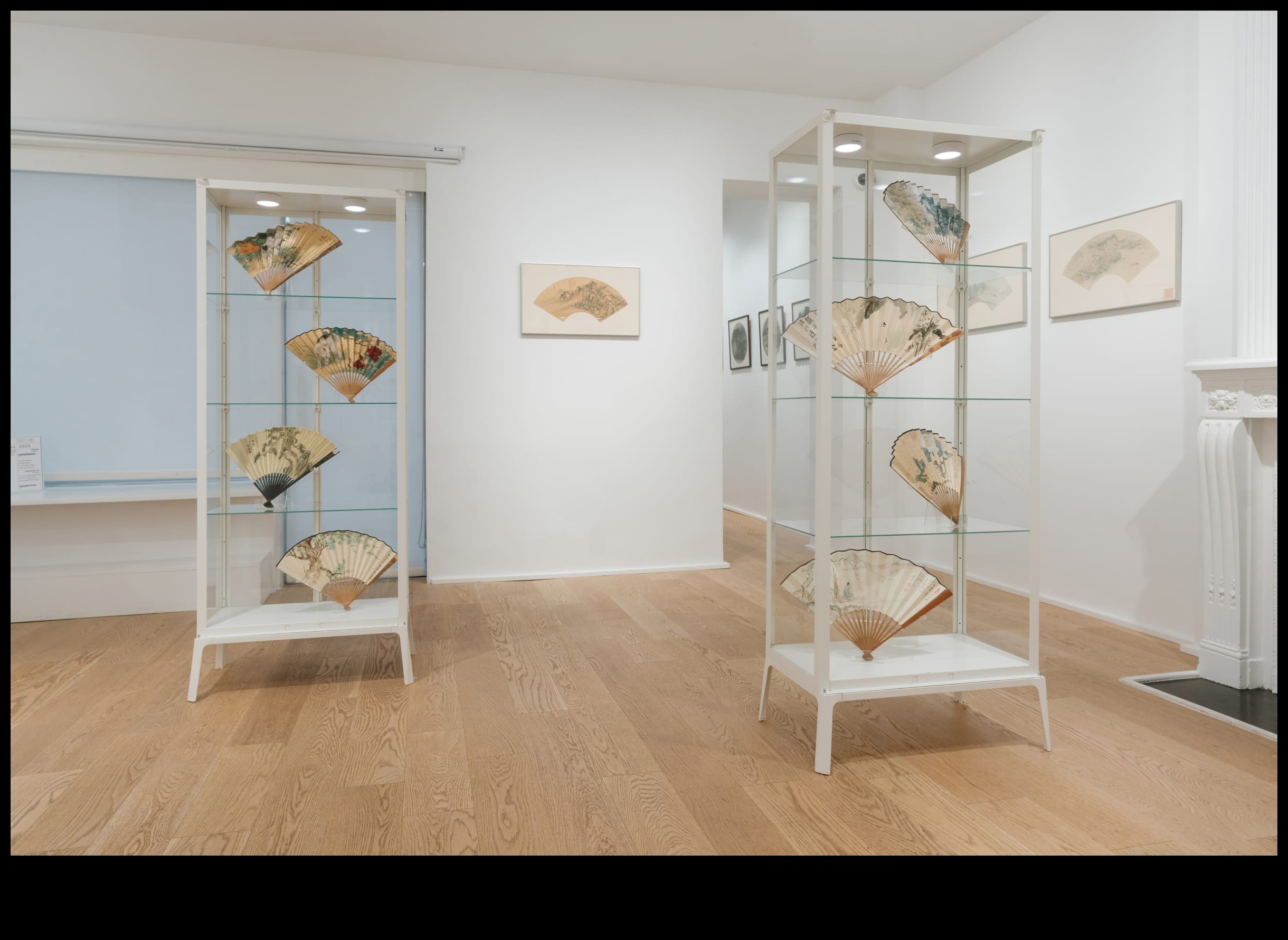 Tintes čuksti: smalks un elegants dizains prasīgākām un mākslu cienošām dvēselēm