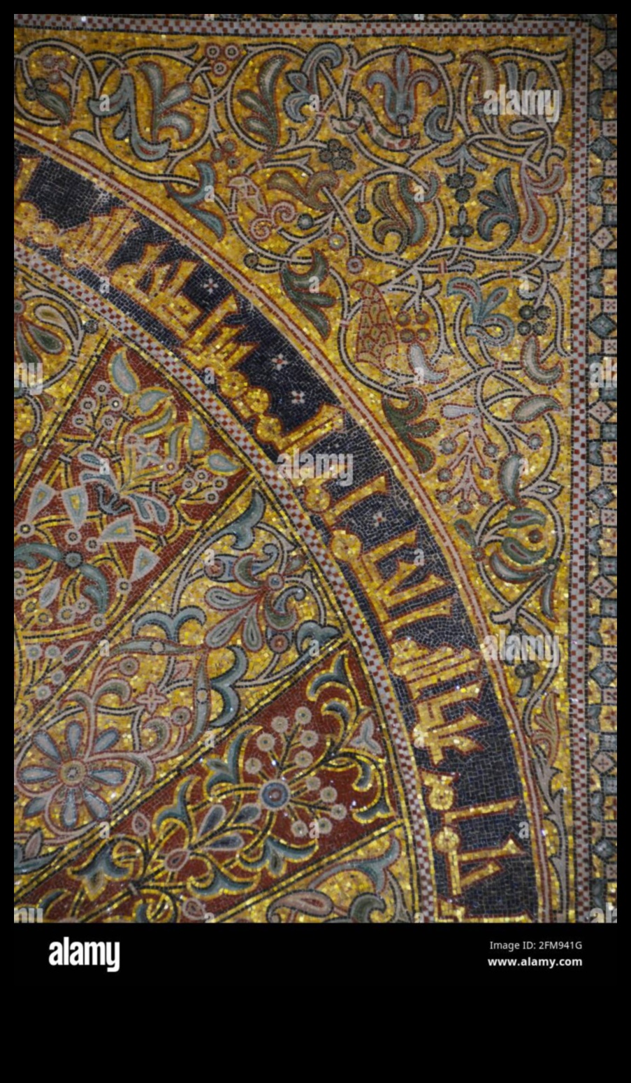 Katedrāles kaligrāfija: mākslinieciskais raksts gotiskajos uzrakstos