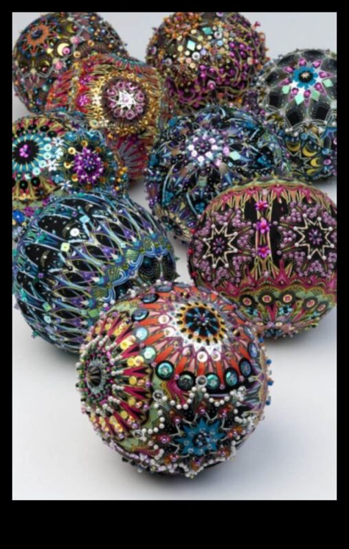 Bagātīgi ornamenti: izrotājiet sevi greznā elegance