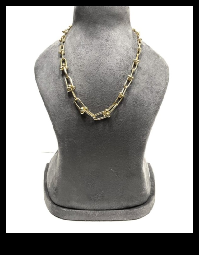 Mirdzošas saites: savienojiet savu stilu ar mūsu kaklarotas spožumu